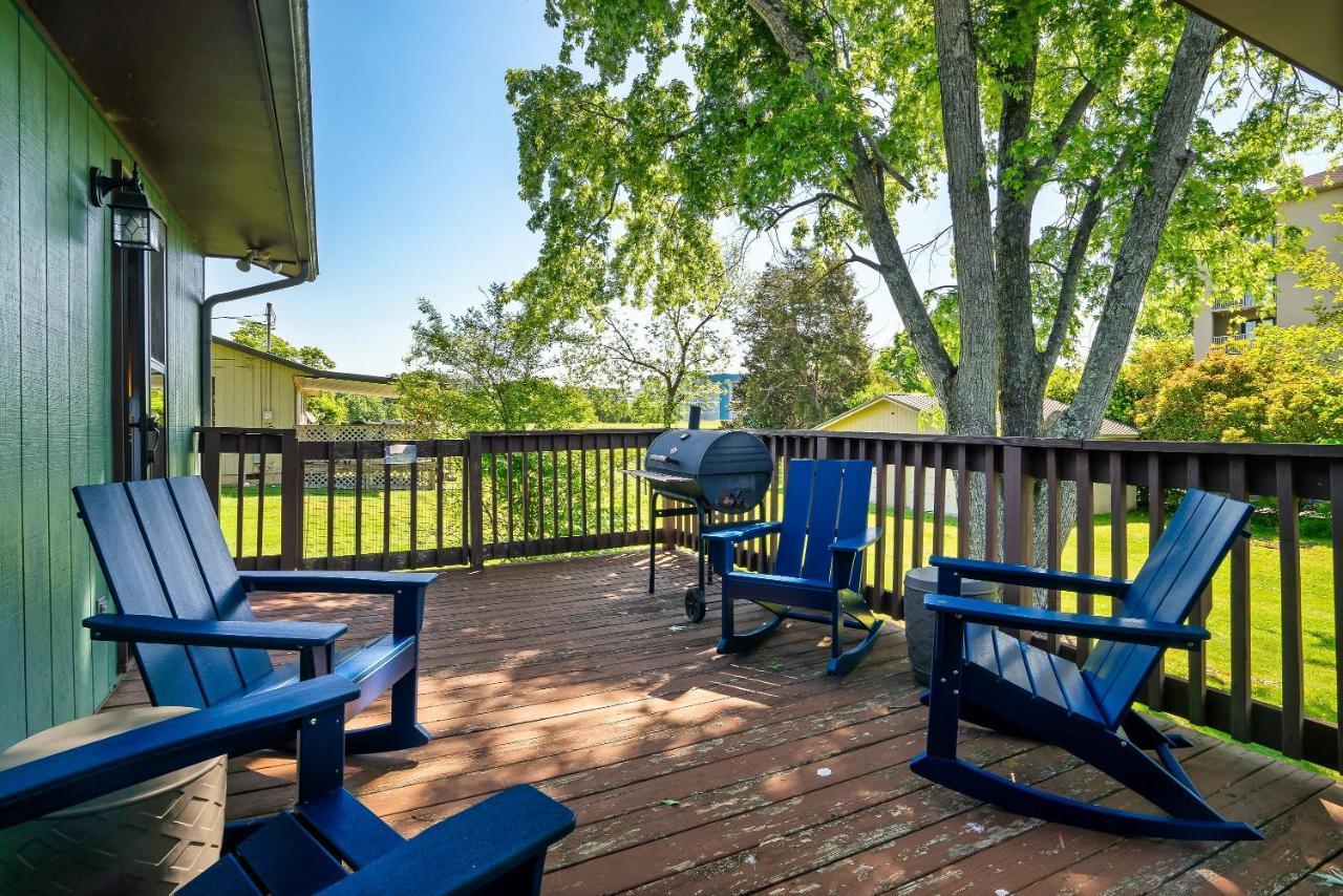 Modern Pigeon Forge Gem Near Dollywood, Gatlinburg & Smokies - 2 Mins To Pkwy & Strip, Hot Tub, Fire Pit, Cable, Hi-Speed Wifi Βίλα Εξωτερικό φωτογραφία