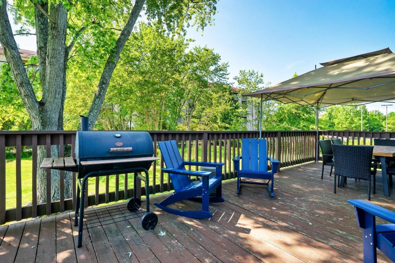 Modern Pigeon Forge Gem Near Dollywood, Gatlinburg & Smokies - 2 Mins To Pkwy & Strip, Hot Tub, Fire Pit, Cable, Hi-Speed Wifi Βίλα Εξωτερικό φωτογραφία